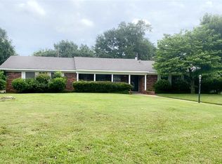 1 S Hermitage Dr, Texarkana, AR 71854