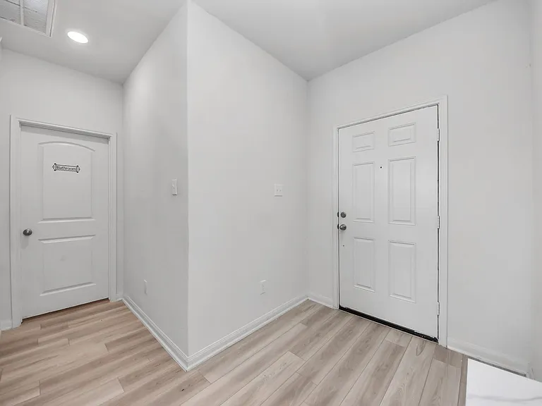 7943 Vacek Meadows Loop — Photo 7