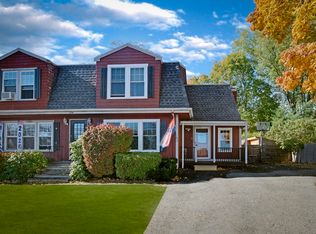 134 Green St #B, Marblehead, MA 01945