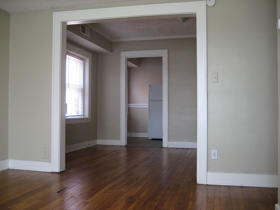 2nd image of 4045 Walnut St APT 210