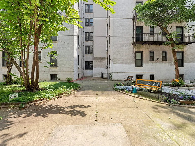 41-41 41st St #3H — Photo 7