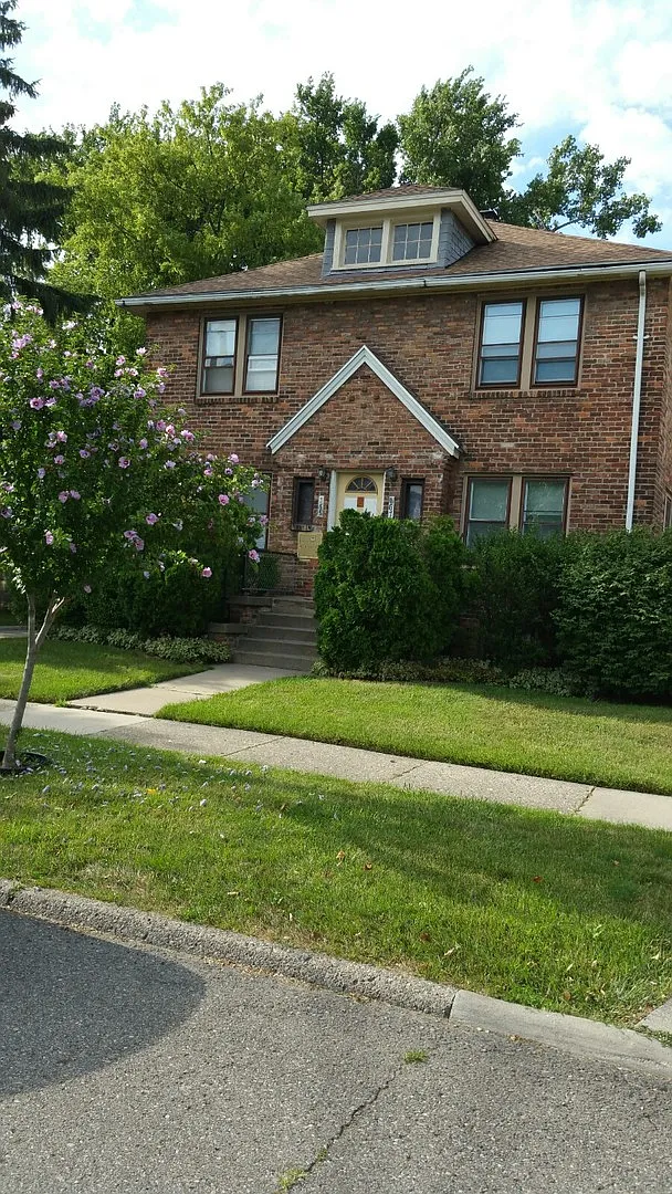 Hazelhurst Apartments - Ferndale — Photo 1