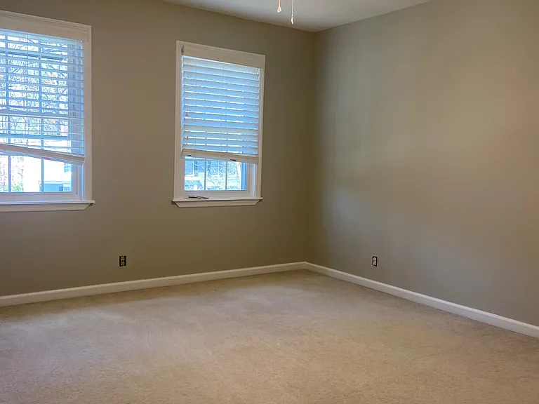 313 Timberhill Ct — Photo 26