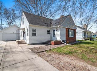 611 Butler St, De Pere, WI 54115