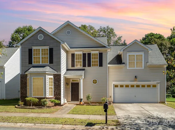 14418 Laurel Tree Ln, Huntersville, NC 28078