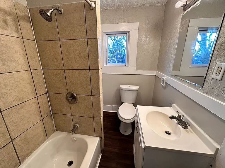 110 N Grant Ave — Photo 19