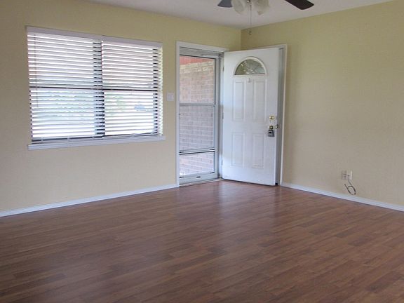 4th image of 4823 NW Williams Ave