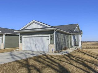 4177 Mourning Dove Dr, Waterloo, IA 50702