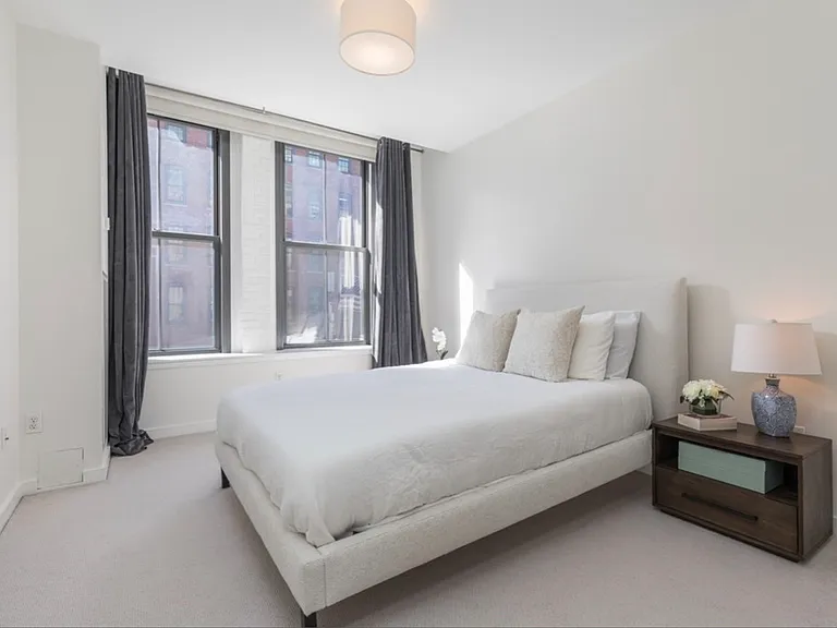 346 Congress St #209 — Photo 2
