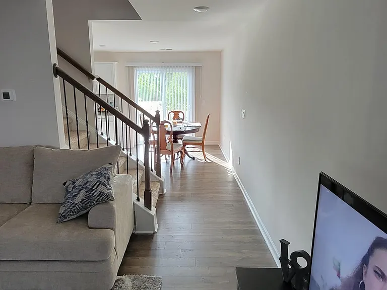5 Benedict Ln — Photo 4