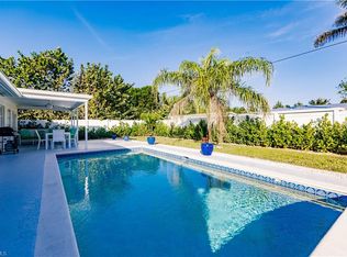 1303 Lastrada Ln #S, Naples, FL 34103