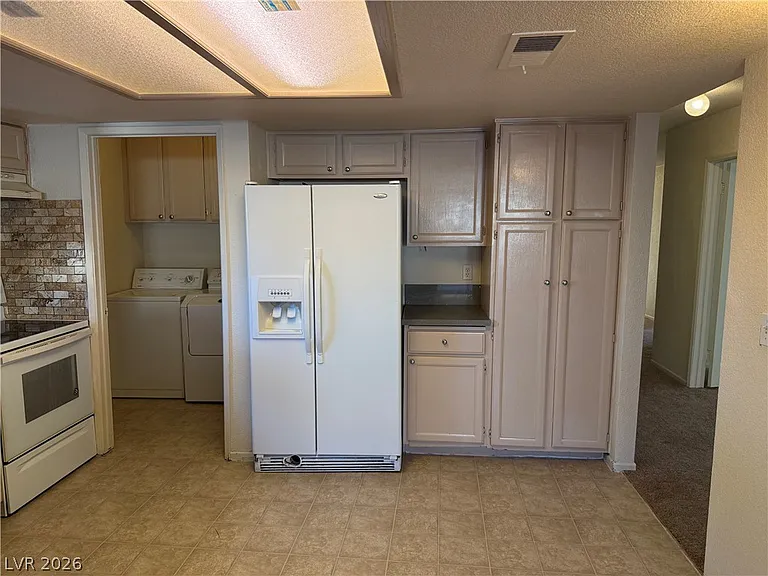 720 Sea Pines Ln — Photo 11