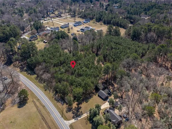 50-66 Powhatan Dr, Hayes, VA 23072