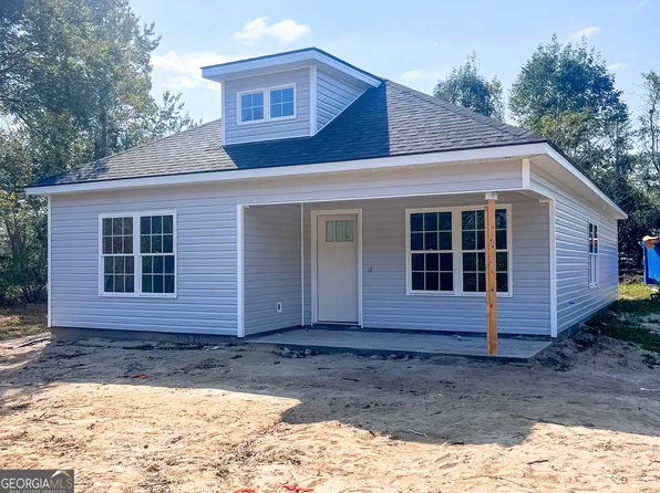 438 Johnson St, Portal, GA 30450