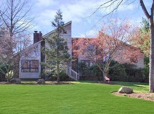 12 Roberts Rd, New City, NY 10956