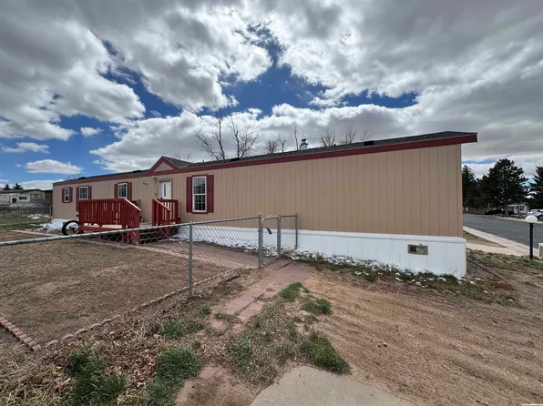 4746 E Skyline Dr Lot 72, Laramie, WY 82070