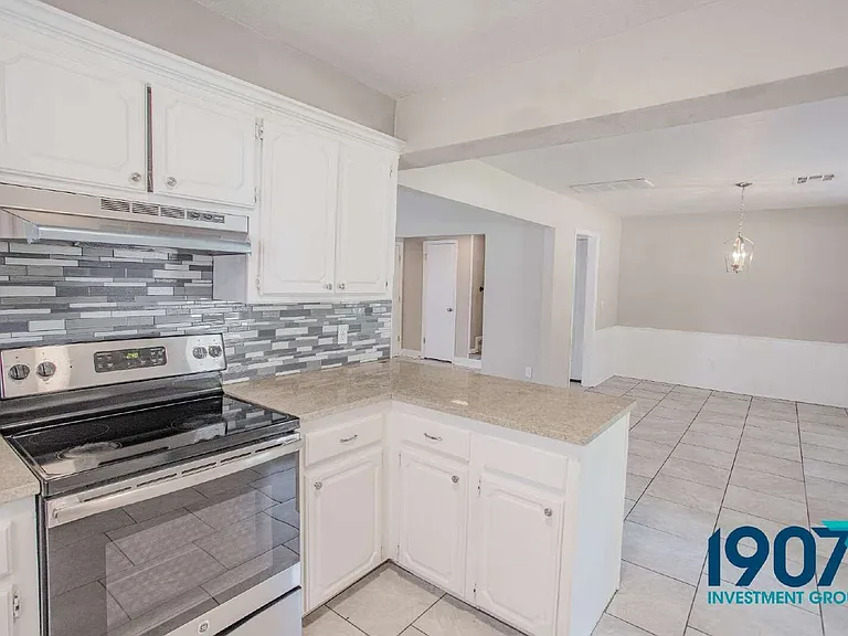 15008 Ken Rd — Photo 12