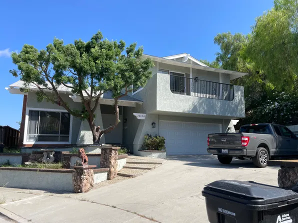 26026 Saddle View Dr, Lomita, CA 90717