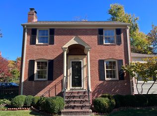 2525 N George Mason Dr, Arlington, VA 22207