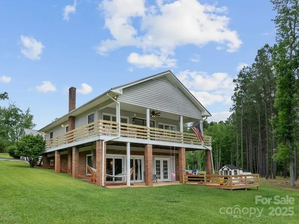 281 Emerald Shores Rd, Mount Gilead, NC 27306