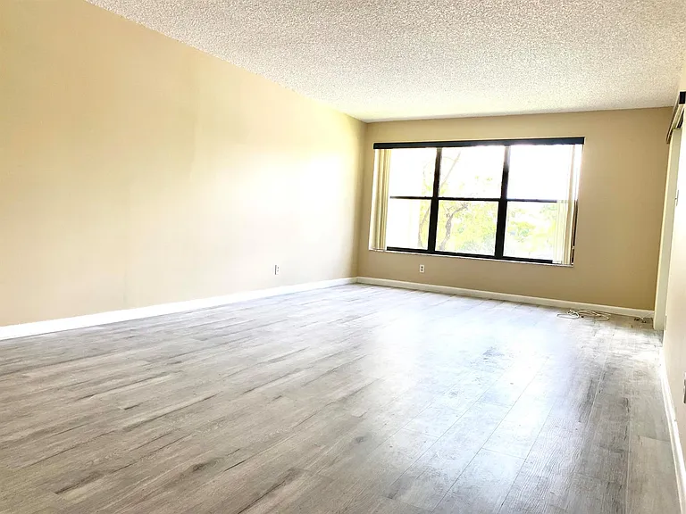 2312 S Cypress Bend Dr #209 — Photo 14