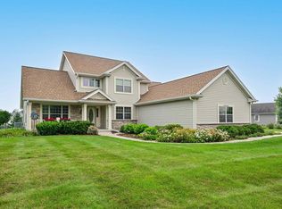 W177N10124 Whitetail Run, Germantown, WI 53022