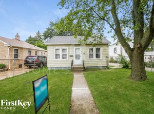 519 S Elmwood Ave, Waukegan, IL 60085