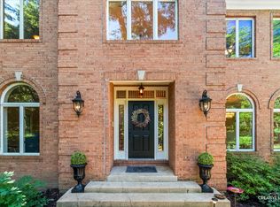 40W913 Trotter Ln, St Charles, IL 60175