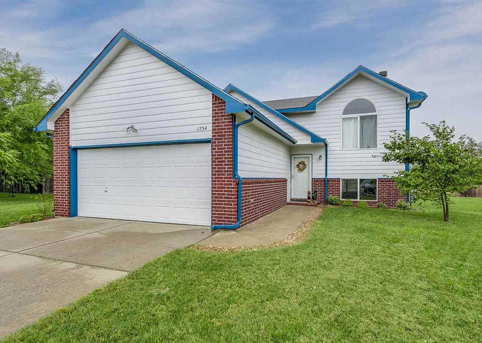 1st image of 1754 N Basswood Ct