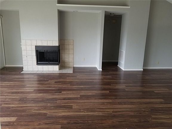 3rd image of 917 Knollwood Dr