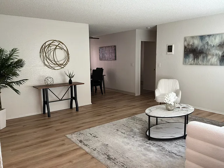 The Carlton Ridge Apartments — Photo 77