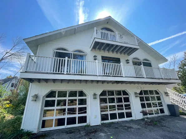 9928 Water St, Ephraim, WI 54211