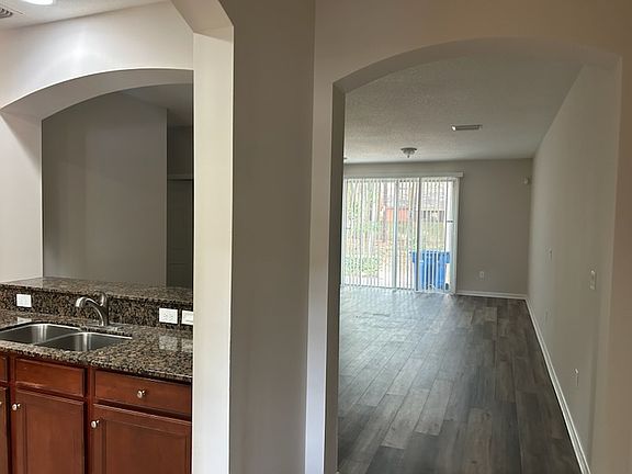 4th image of 3637 Hartsfield Forest Cir