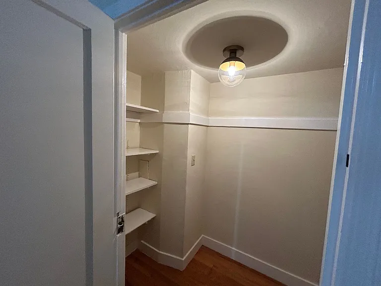 2146 Van Ness Ave #28R — Photo 15