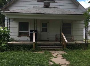 831 S C St, Arkansas City, KS 67005