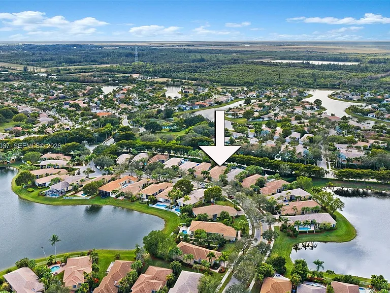 2497 Bay Isle Dr — Photo 40