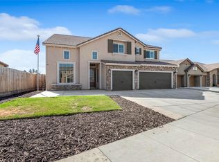 3027 N Dayton St, Visalia, CA 93291