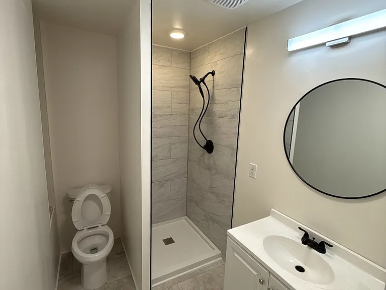 215 Buckingham Pl #1 — Photo 11