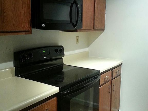 4th image of 3556 Shenandoah Ave APT 107