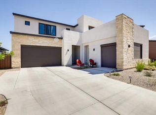 818 E Buist Ave, Phoenix, AZ 85042