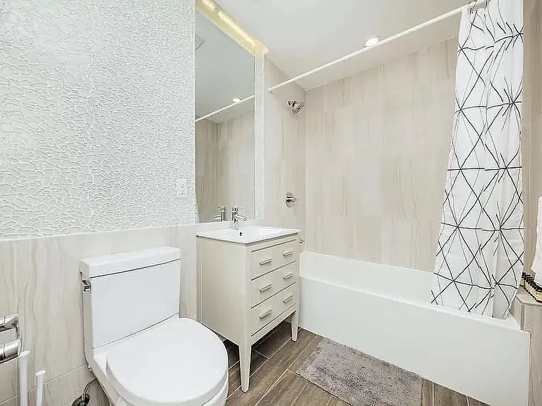 40 N 4th St #5G — Photo 6