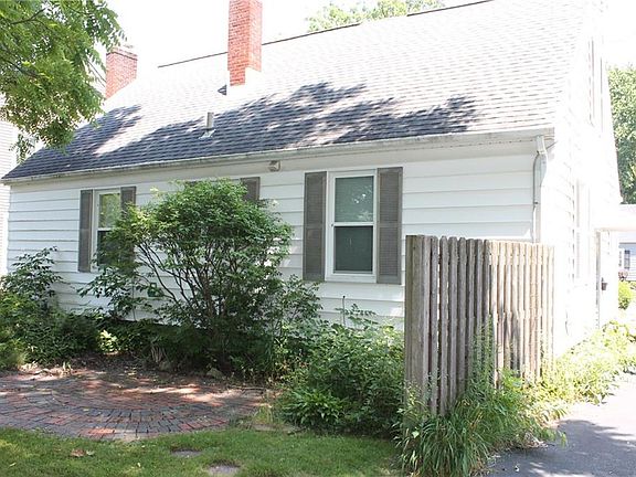 3rd image of 2364 18th St