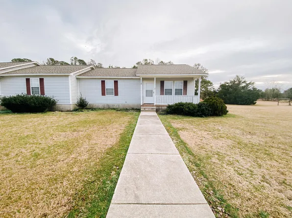 118 Arabian Ln, Richlands, NC 28574