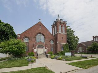 123 S 2nd St, Fowlerville, MI