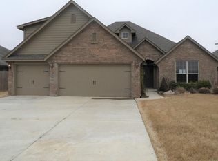 3225 San Juan Trl, Moore, OK 73160