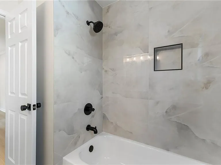 1025 Rome Dr — Photo 19