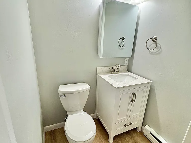 453 Mount Hope St #9 — Photo 2