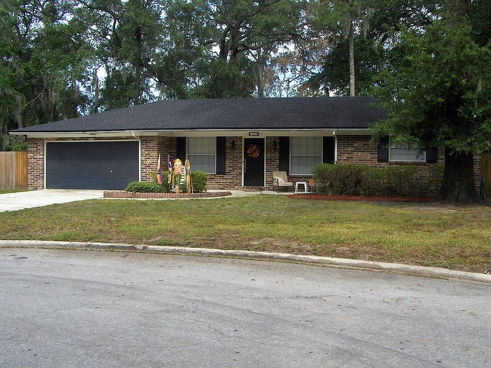 1st image of 18 Geannette Ct