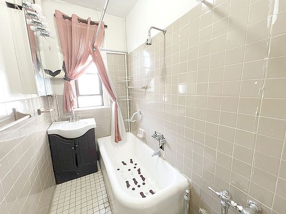 3rd image of 1405 Prospect Pl APT A7