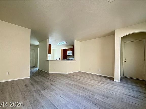 3rd image of 7469 Margollini St